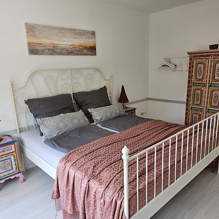 Zimmer Mit Charme Sonne Nürnberg Kültér fotó