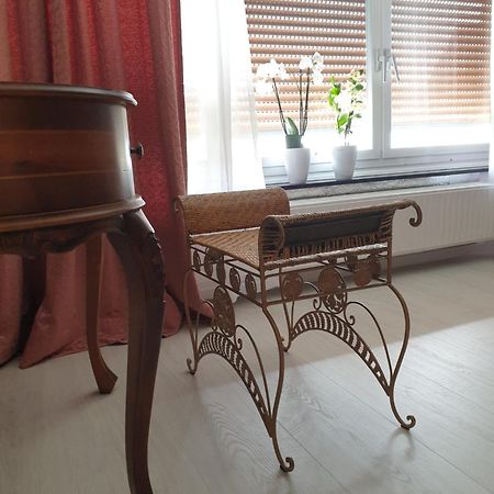 Zimmer Mit Charme Sonne Nürnberg Kültér fotó